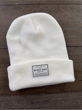 NWOT Binky Bro Tahoe White Infant Hat 4-12 Months